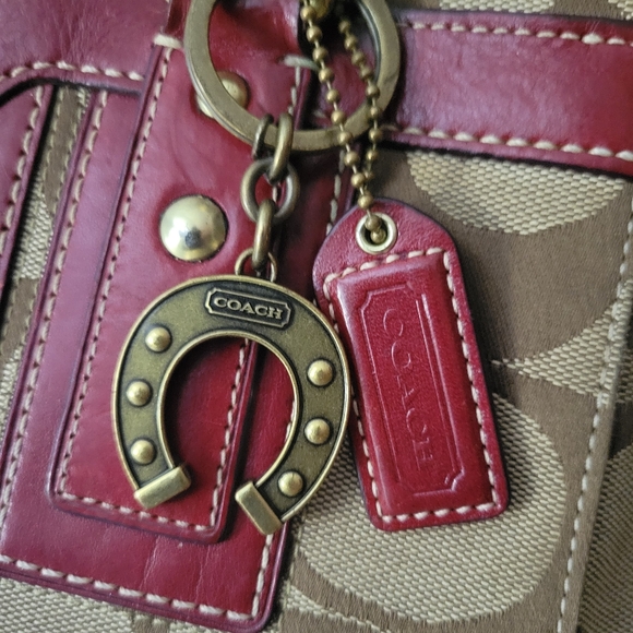 Coach Vintage Signature C Hampton EUC - Picture 11 of 12